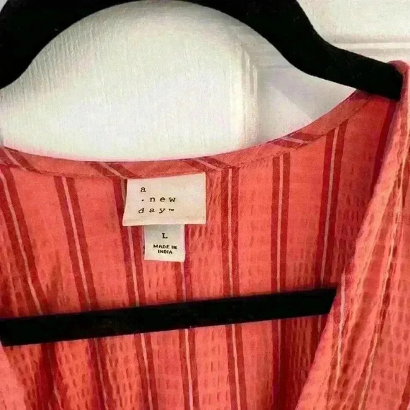 A new day orange stripped puffed sleeves midi dress. - Picture 6 of 9